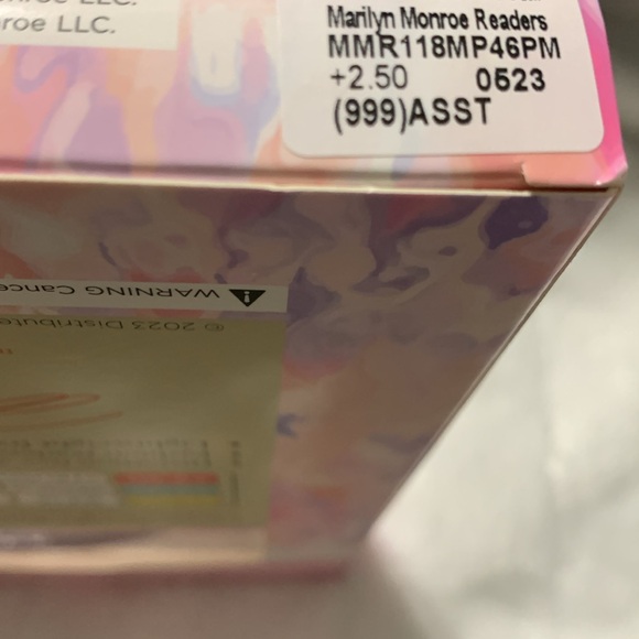 Marilyn Monroe Readers +2.50 - Picture 5 of 7